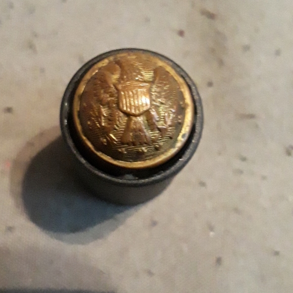 Button - Picture 2 of 3